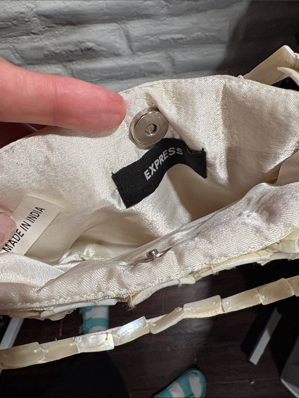 Express Mother of Pearl Style Handbag - Picture 8 of 9